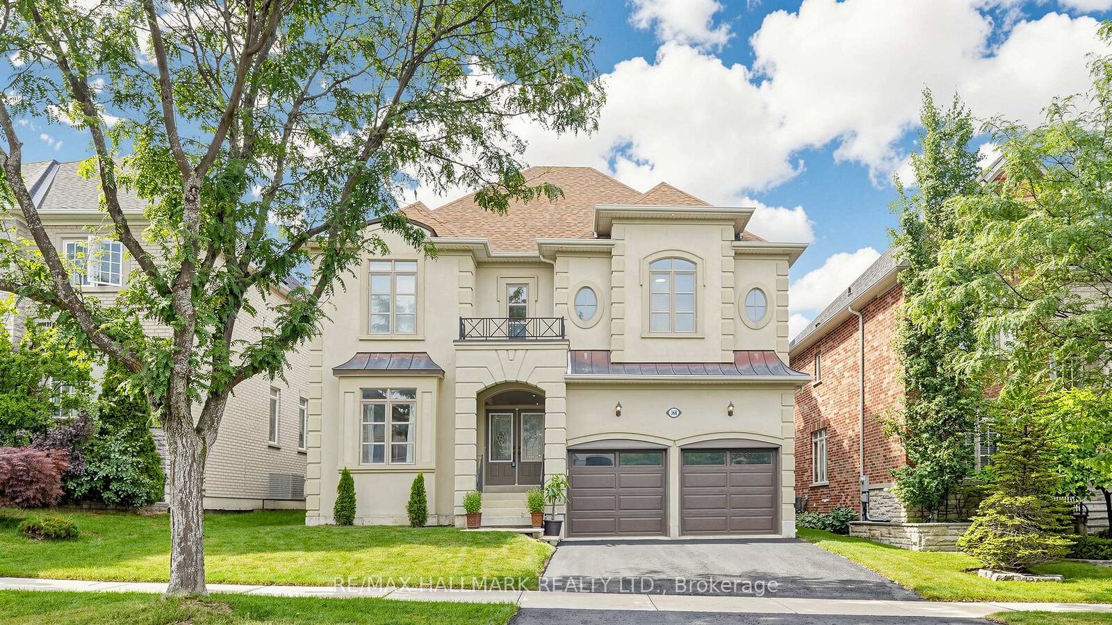 Property Photo: 368 Paradelle Drive ON L4E 4R7