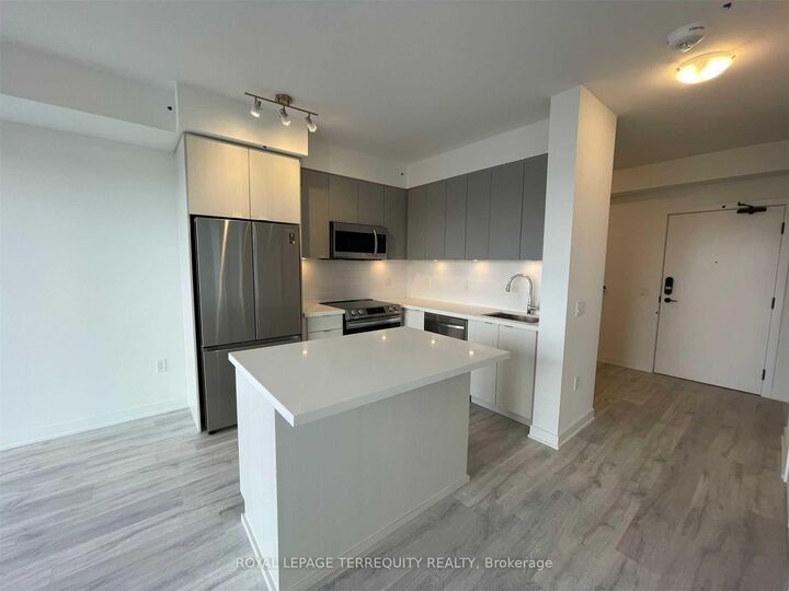 Property Photo:  4675 Metcalfe Avenue 708  ON L5M 0Z8 