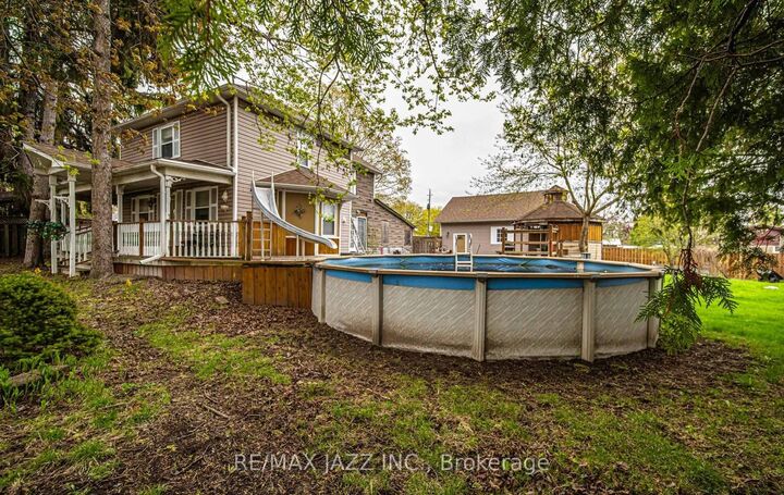 Property Photo: 112 Hope Street N ON L1A 2N9