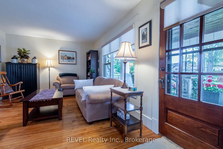 Property Photo: 298 Stanley Street ON L3K 3A2