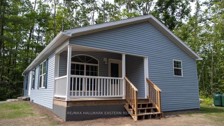 20 Laplante Road — photo 1