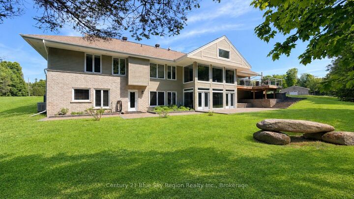 Photo de la propriété: 395 Carmichael Drive ON P1B 8G2