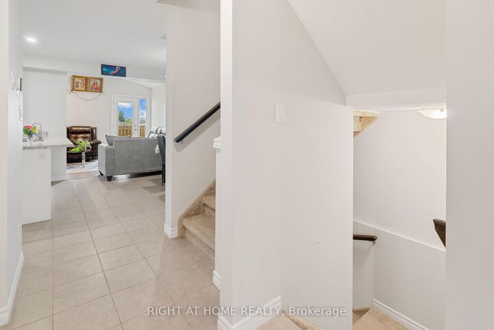Property Photo: 307 Kennington Way ON N6L 0H4