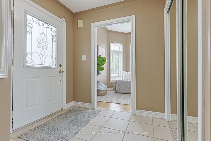Property Photo: 57 Outlook Terrace Drive ON L6E 1J6
