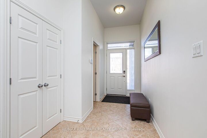 Property Photo:  534 Rochefort Circle  ON K4A 0M8 