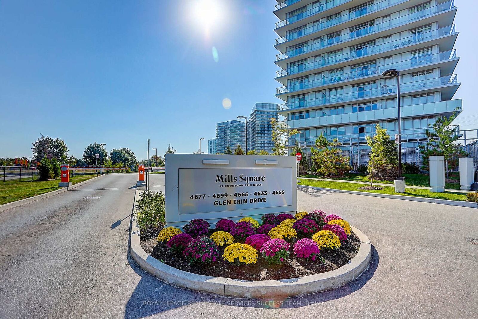 Property Photo: 4699 Glen Erin Drive 1203 ON L5M 2E5