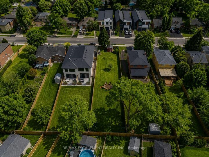 Property Photo:  19B Broadview Avenue  ON L5H 2S8 