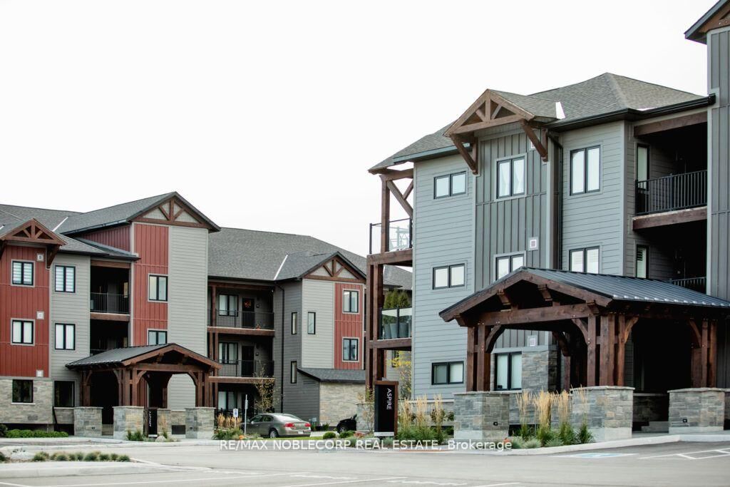 Property Photo: 18 Beckwith Lane 104 ON L9Y 3B6