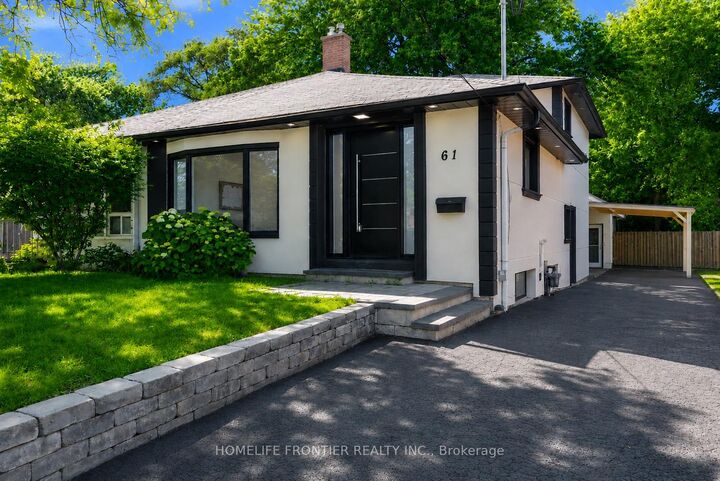 61 Sundial Crescent — photo 1