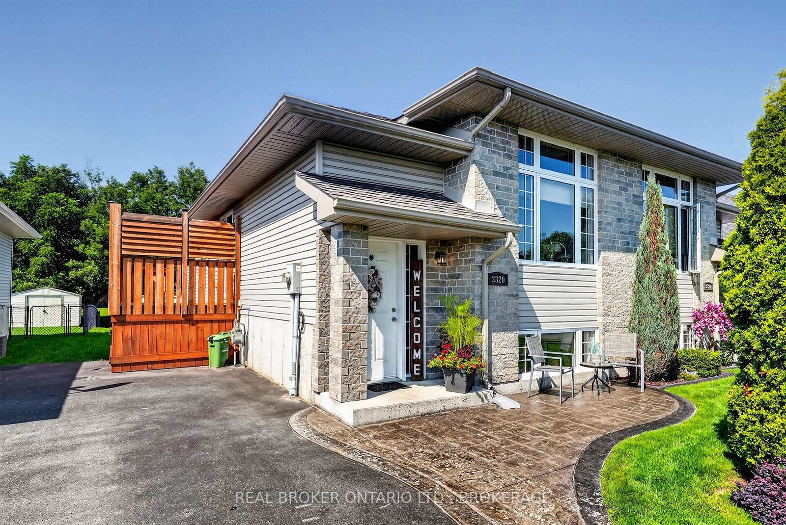Property Photo: 3320 Northdale Drive ON K6K 1M1