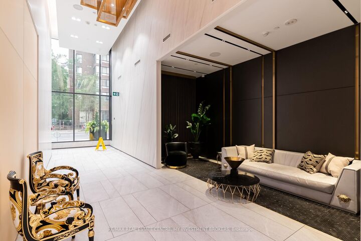 Property Photo:  319 Jarvis Street 2605  ON M5B 0C8 