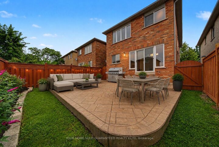 Property Photo: 562 Delphine Drive ON L7L 6X1