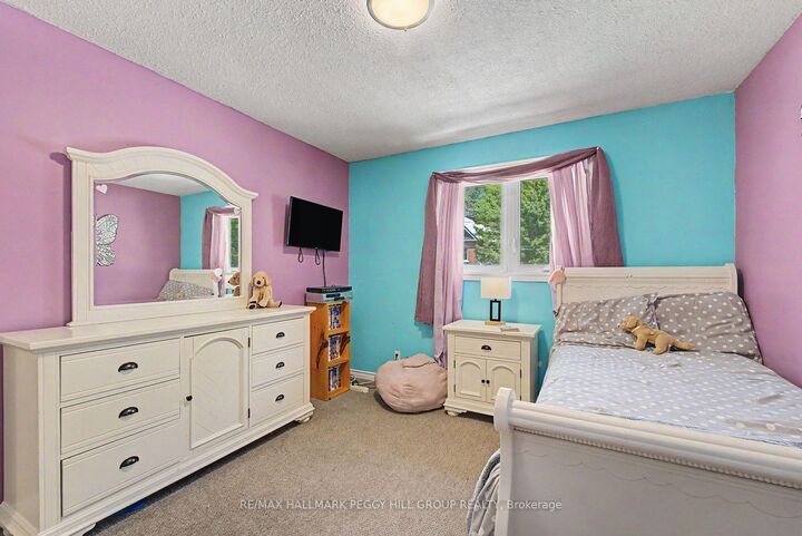 Property Photo:  11 Harriet Street  ON L0K 1E0 