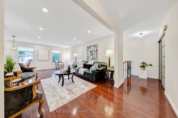 Property Photo: 48 Nanport Street ON L6S 4A3