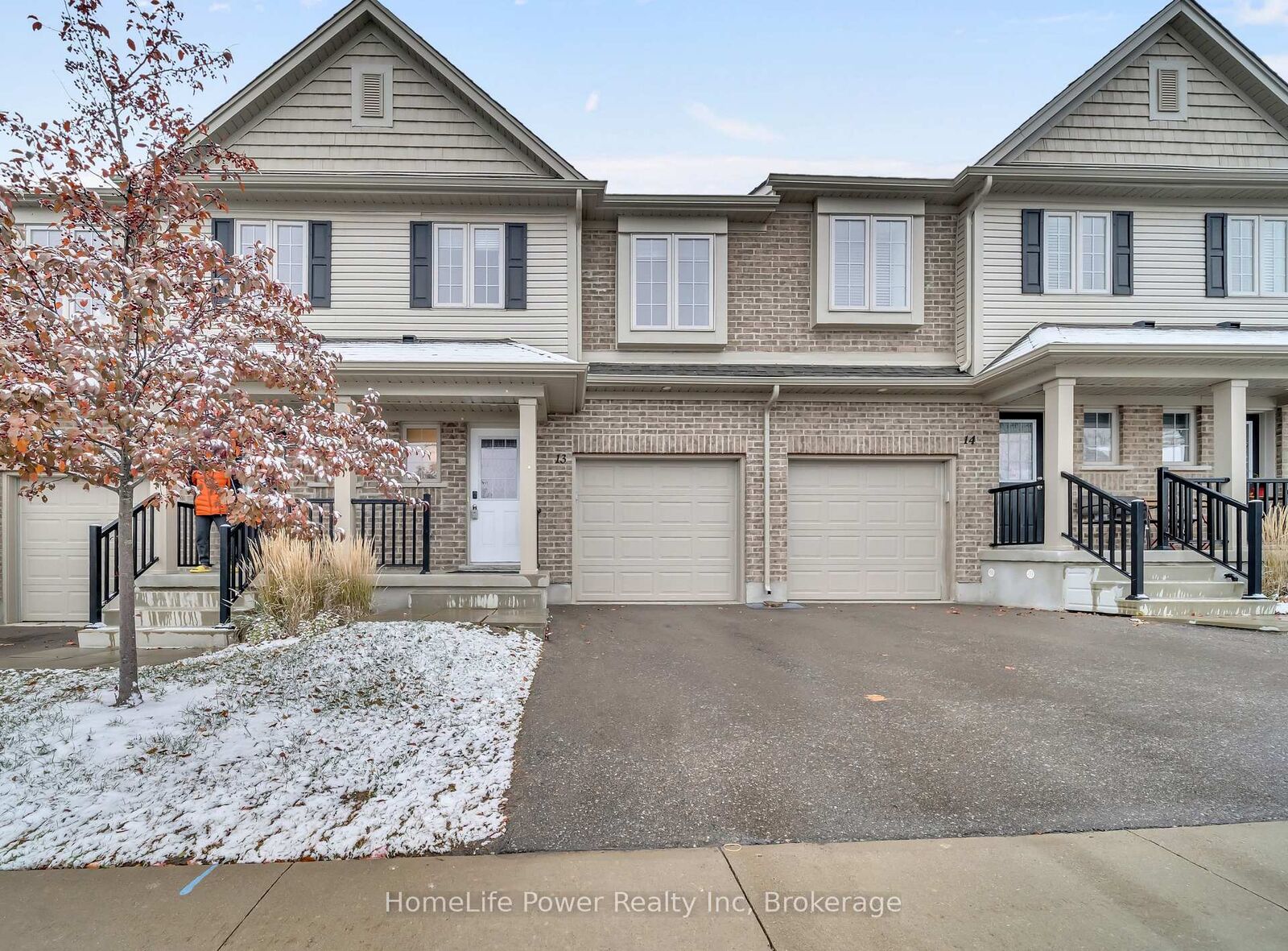 Property Photo:  50 Pinnacle Drive 13  ON N2P 0H8 