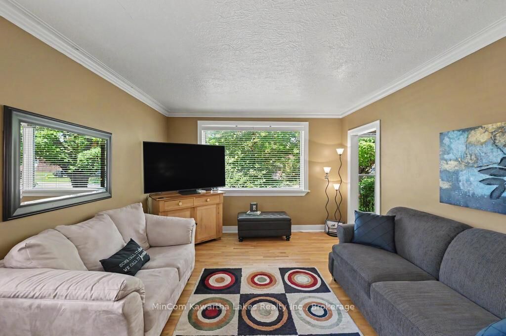 Photo de la propriété:  263 Bennet Street  ON K9H 5B8 