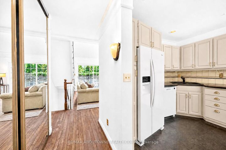 Property Photo: 461 Blathwayte Lane ON L7S 1Y4