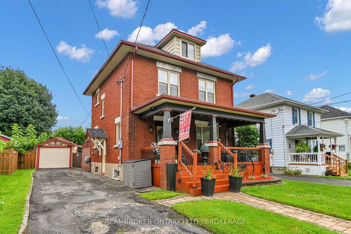 Property Photo:  214 Fourth Street W  ON K6J 2S1 