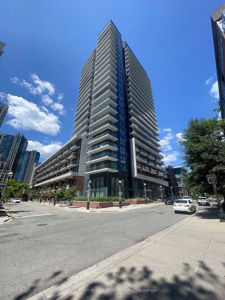 Property Photo:  38 Iannuzzi Street 207  ON M5V 0S2 
