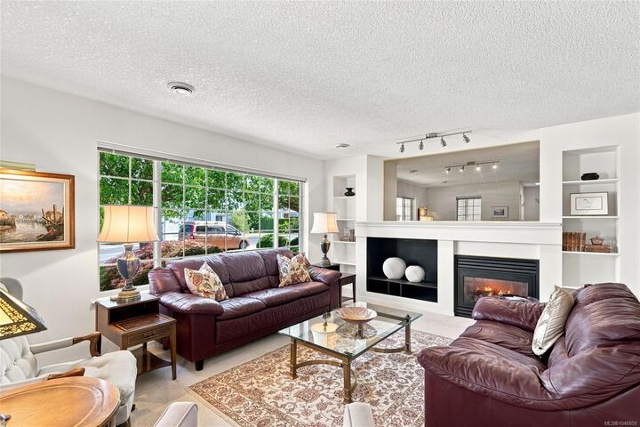 Property Photo: 258 Mulberry Pl BC V9P 2S7