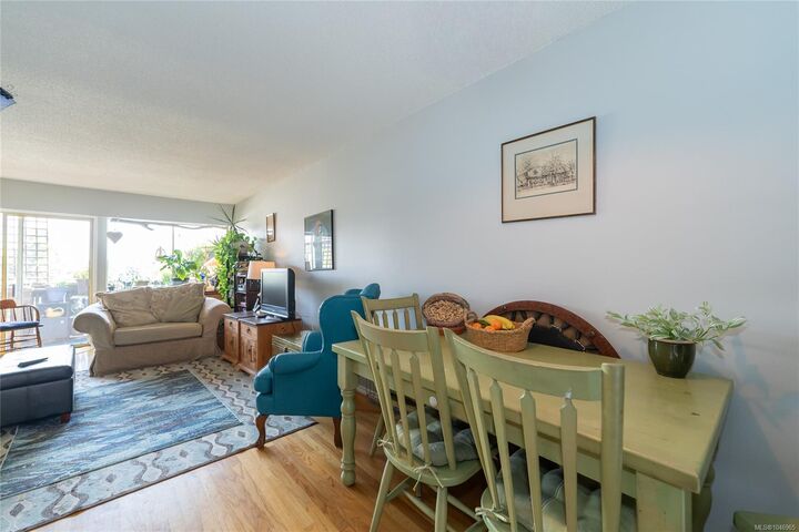 Property Photo: 964 Heywood Ave #414 BC V8V 2Y5