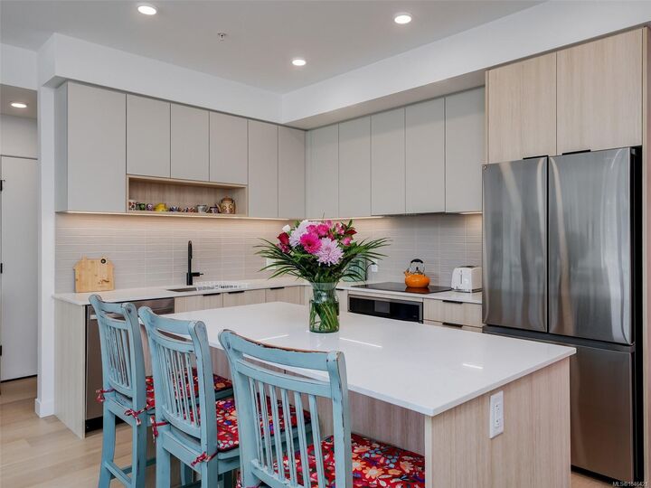 3564B Ryder Hesjedal Way #107 — photo 1
