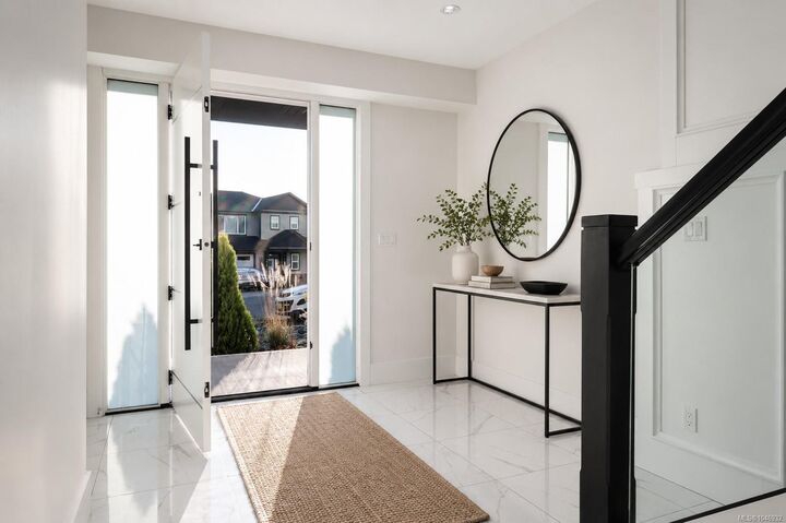 Property Photo: 151 Sunview Rd BC V9T 0M6