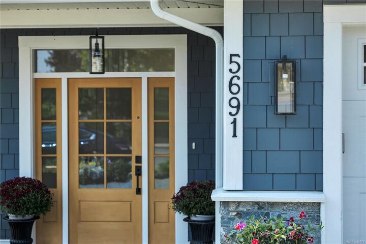 Property Photo: 5691 Linley Valley Dr BC V9T 0E4