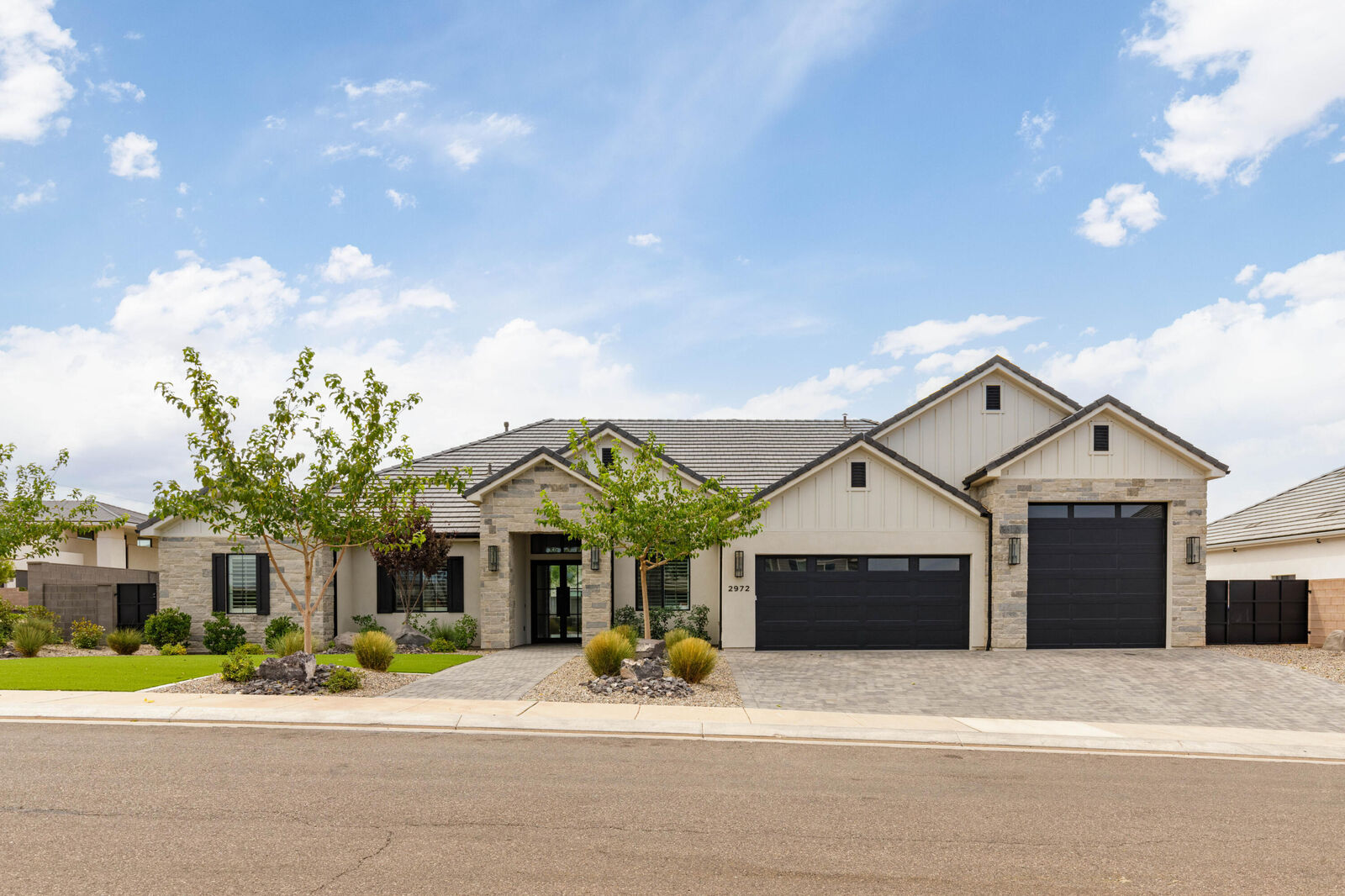 Property Photo:  2972 E Willow Tree Ln  UT 84790 