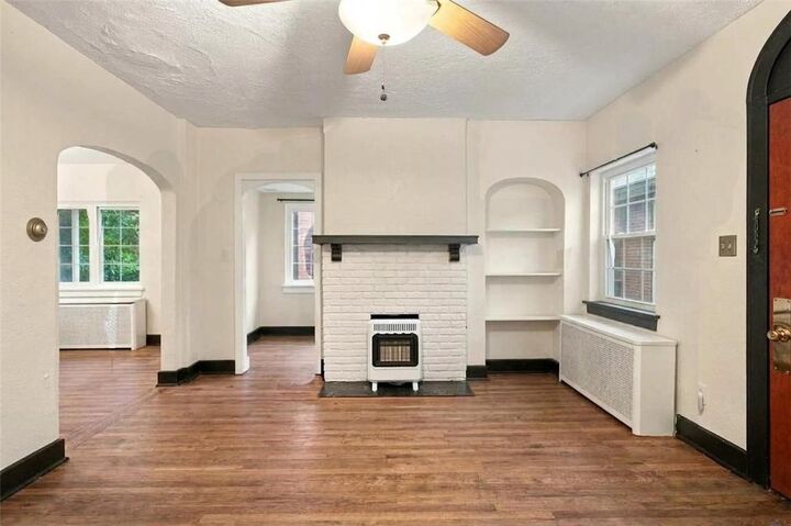 Property Photo: 40 Sceneridge Ave PA 15227