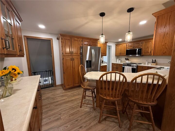 Property Photo:  33 Ashland Way  PA 15690 
