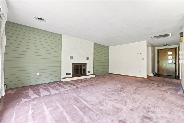 Property Photo:  460 Collier Rd  PA 16137 