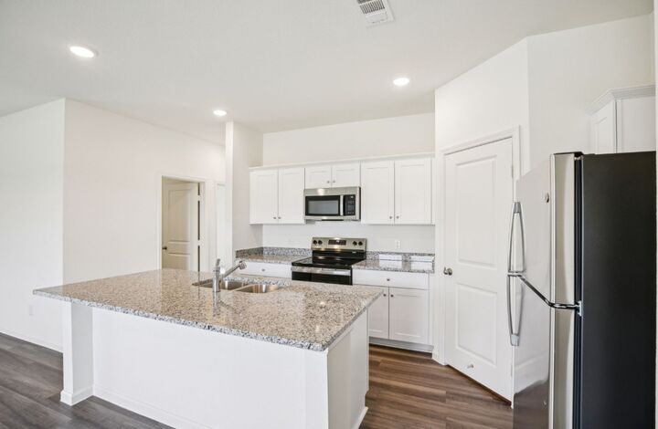 Property Photo: 328 Sieders Street TX 76574