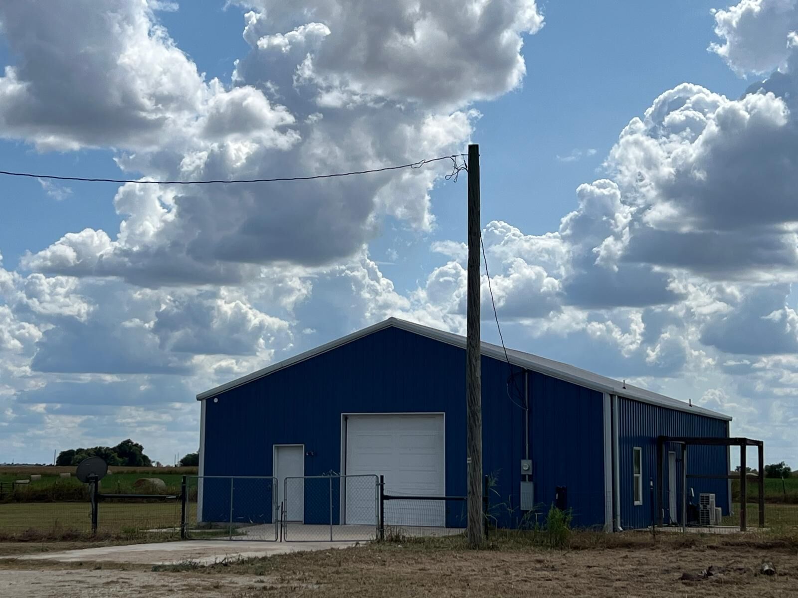 Property Photo: 2000 County Road 453 TX 78615