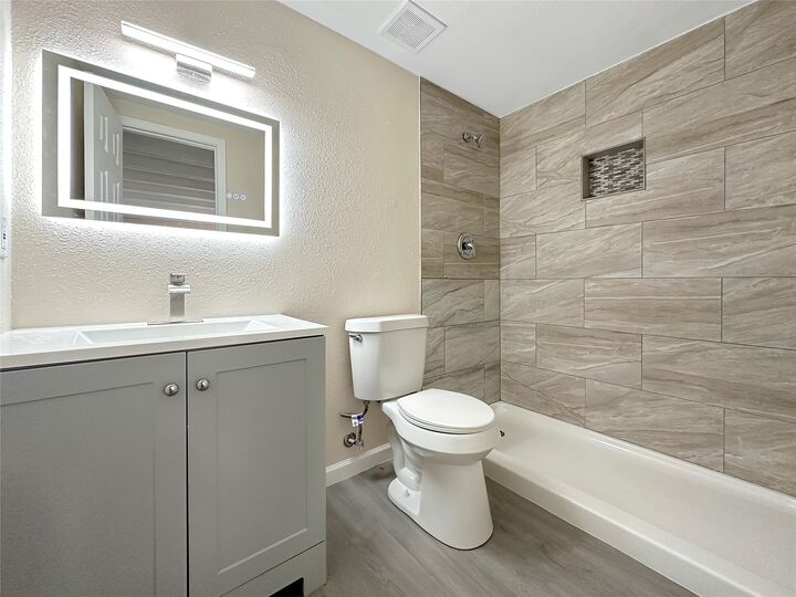 Property Photo:  5920 Lago Vista Way C-23  TX 78645 