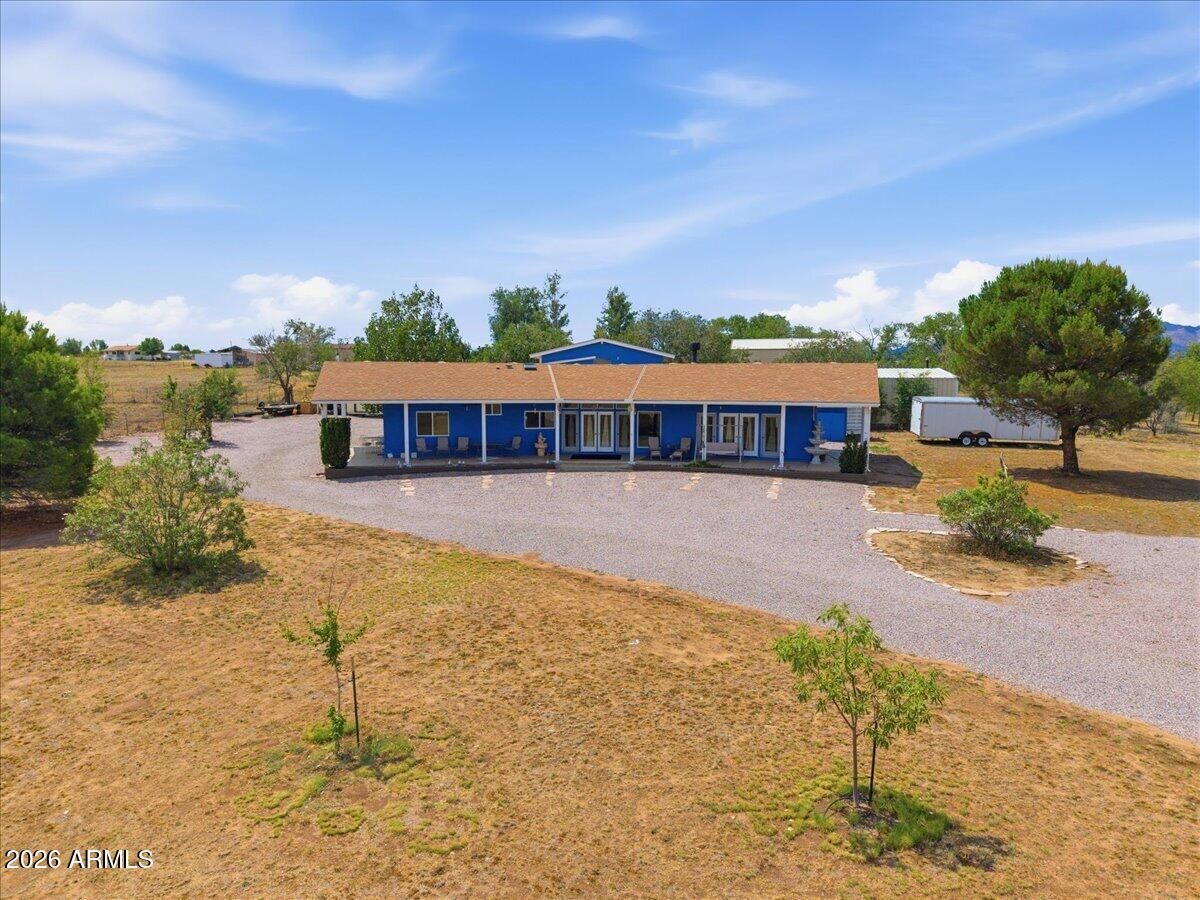 Property Photo: 2405 W Center Street AZ 86323