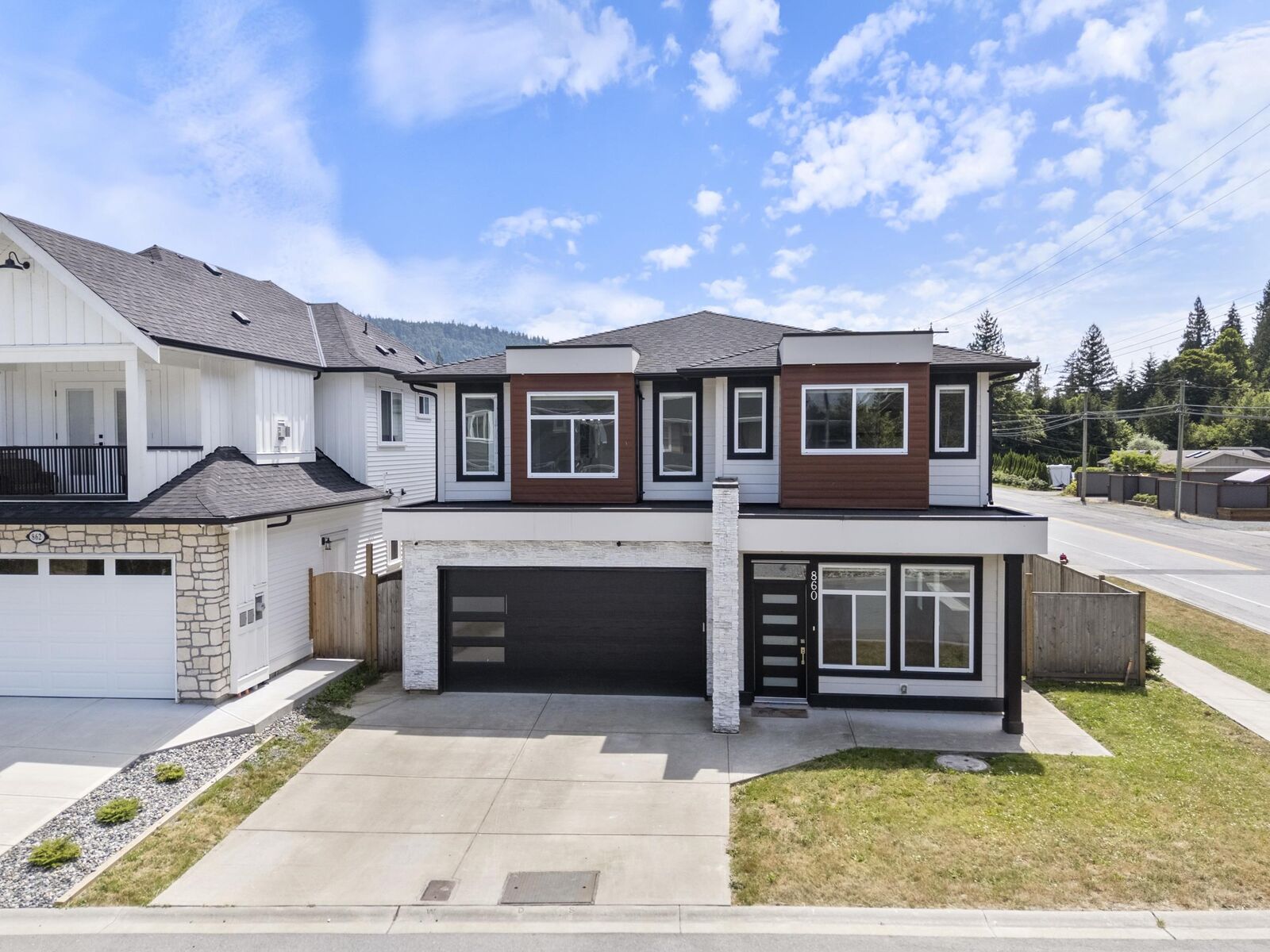 Property Photo: 860 Willow Place BC V0M 1K0