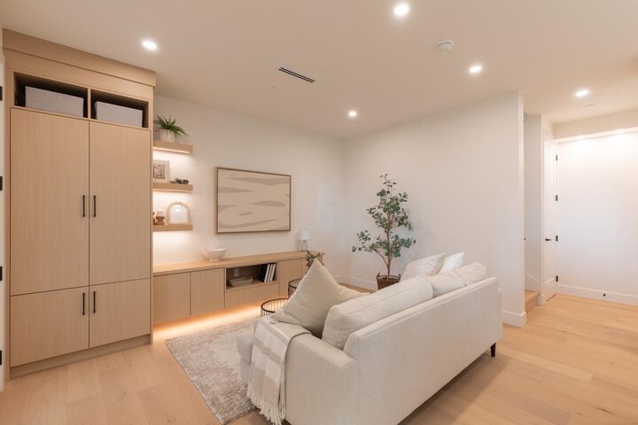 Property Photo: 3615 Turner Street 1 BC V5K 2J2