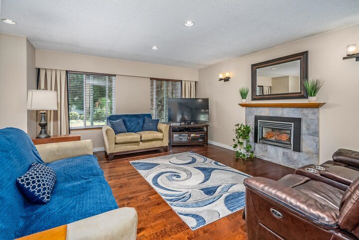 Property Photo: 11527 Fraserview Street BC V2X 4Y8
