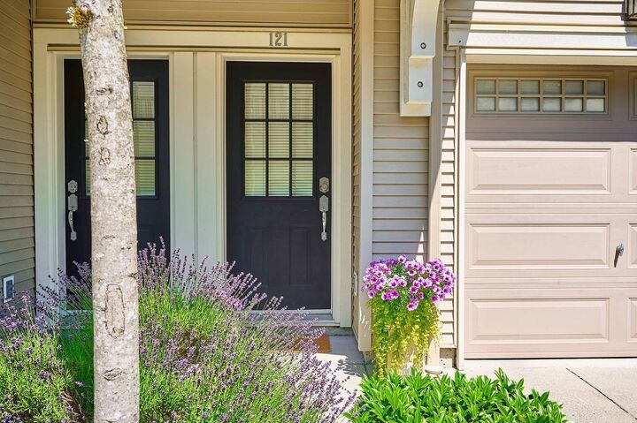 Property Photo: 3105 Dayanee Springs Boulevard 121 BC V3E 0C2