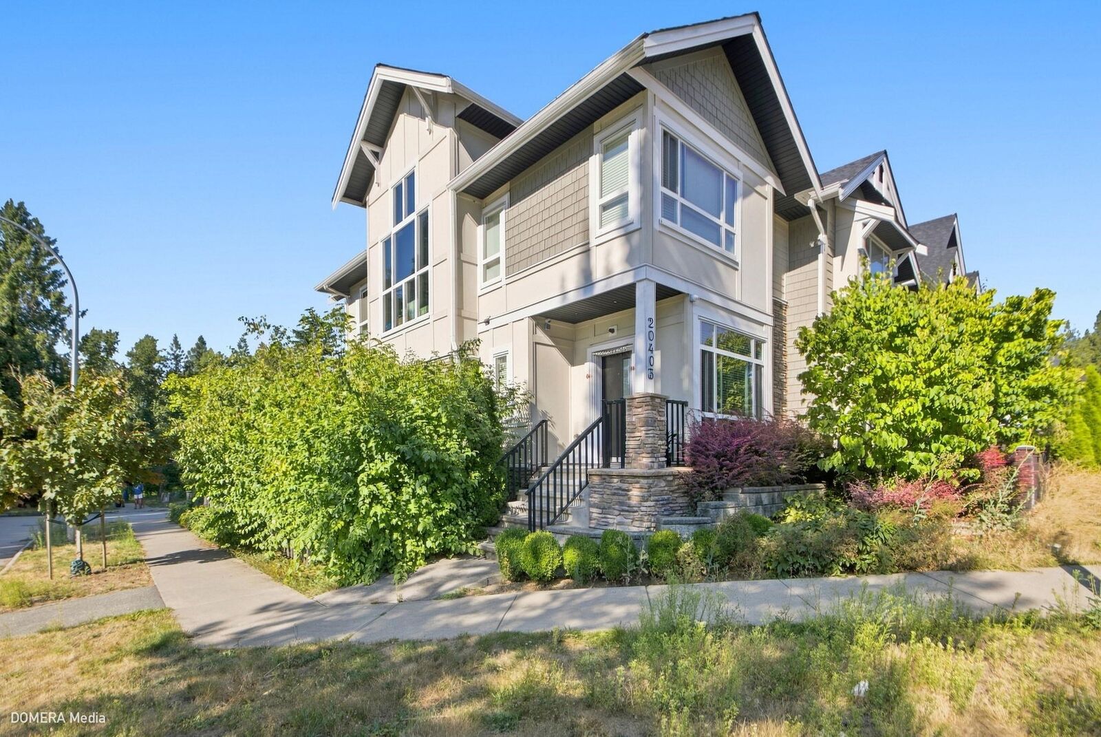 Property Photo: 20403 86ave Avenue BC V2Y 0X4