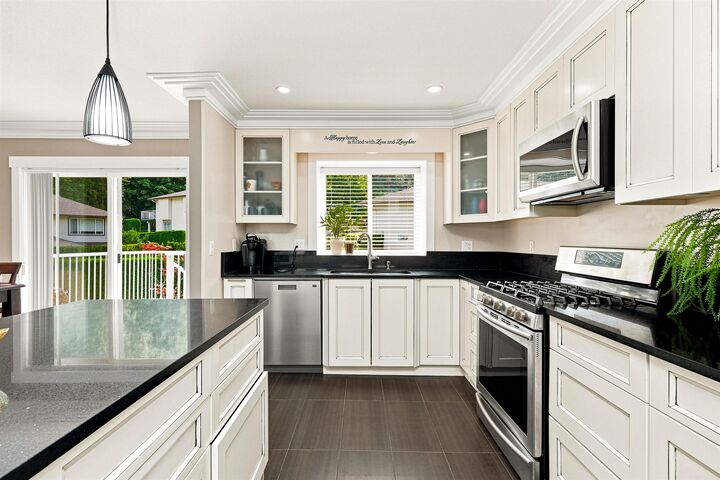 Property Photo: 34250 Hazelwood Avenue 52 BC V2S 7L4