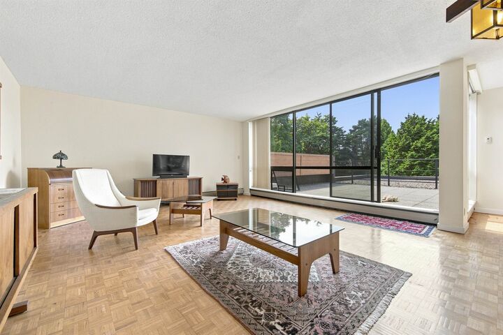 Property Photo: 4900 Cartier Street 509 BC V6M 4H2