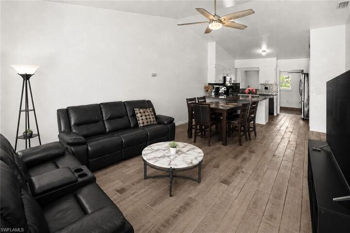 Property Photo:  17370 W Carnegie Cir 370  FL 33967 