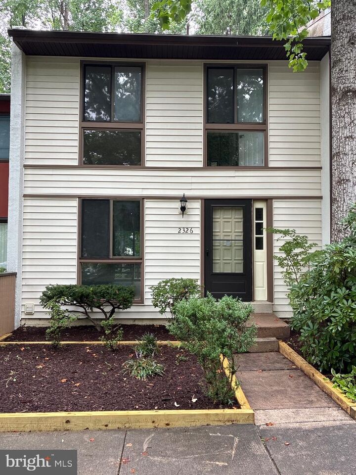 Property Photo: 2326 Antiqua Court VA 20191