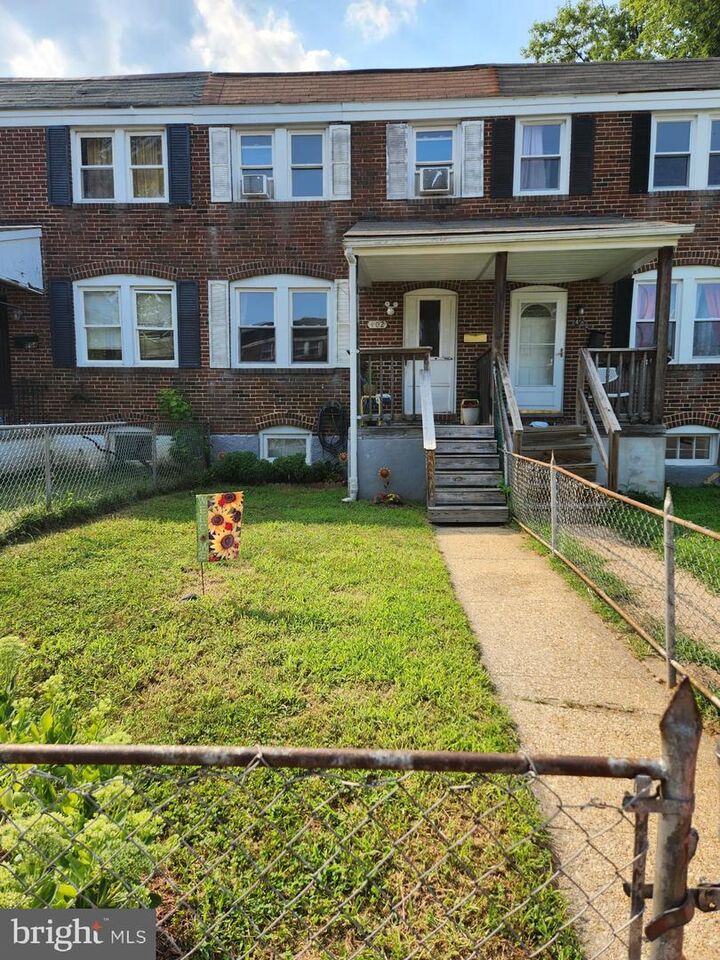 Property Photo:  402 Old Riverside Road  MD 21225 