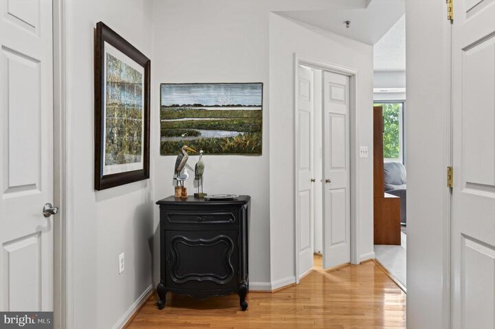 Property Photo: 940 Astern Way 212 MD 21401