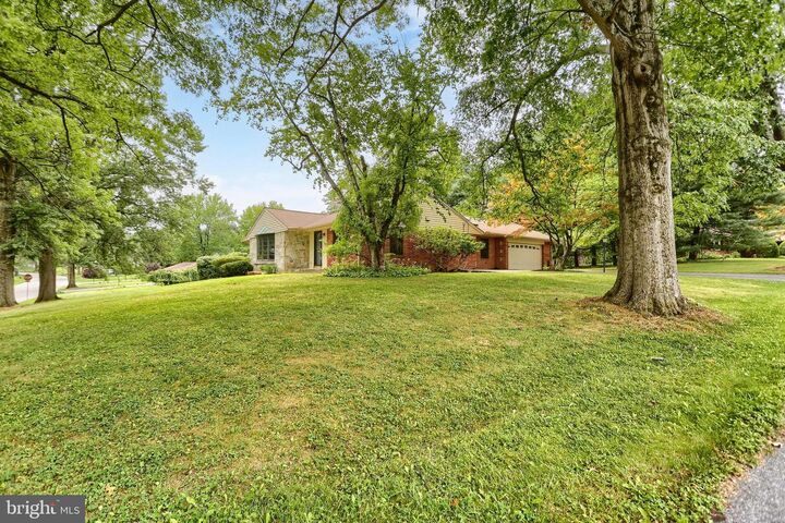 Property Photo:  480 Saint Johns Drive  PA 17011 