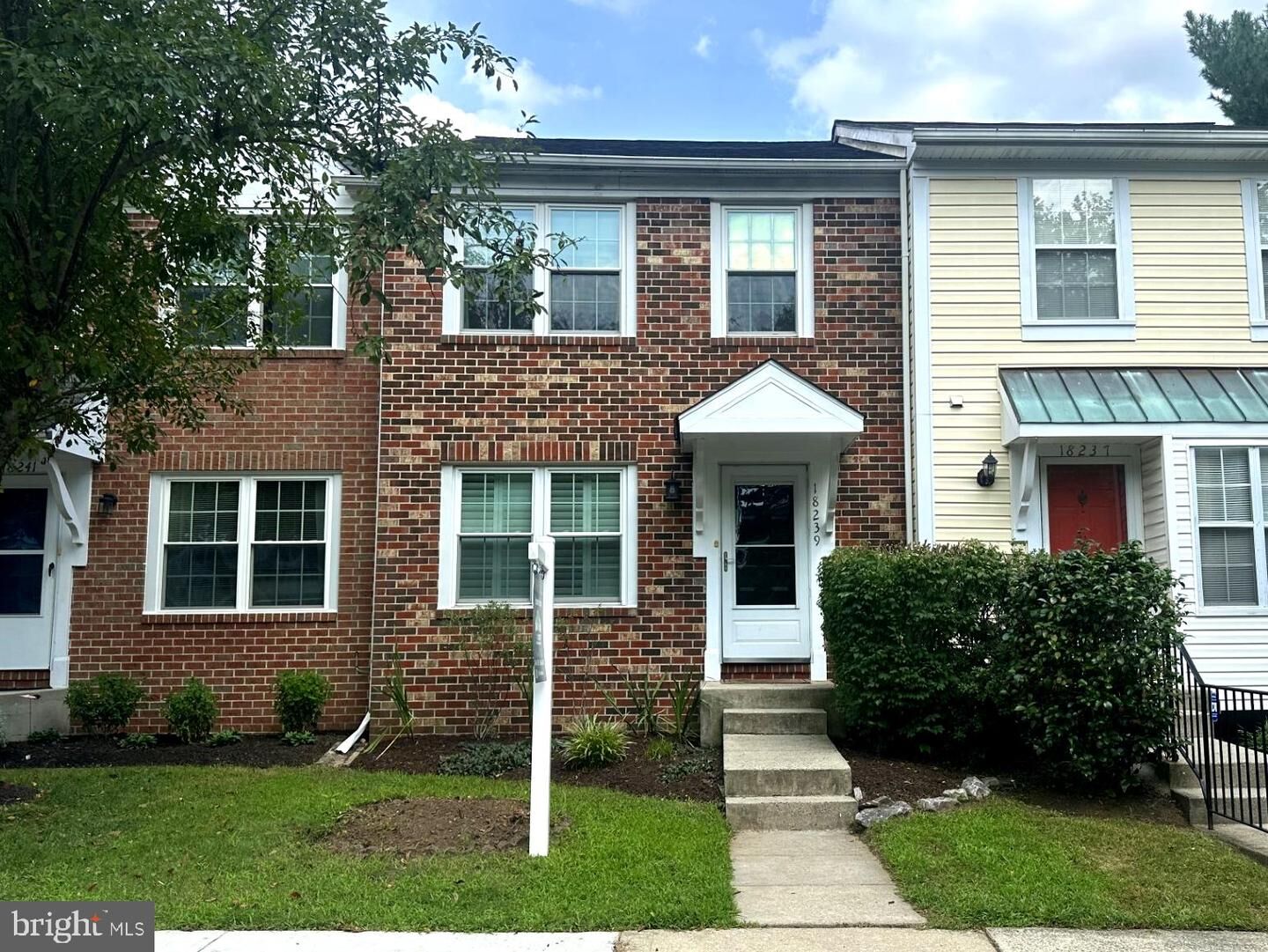 Property Photo: 18239 Fox Chase Circle MD 20832