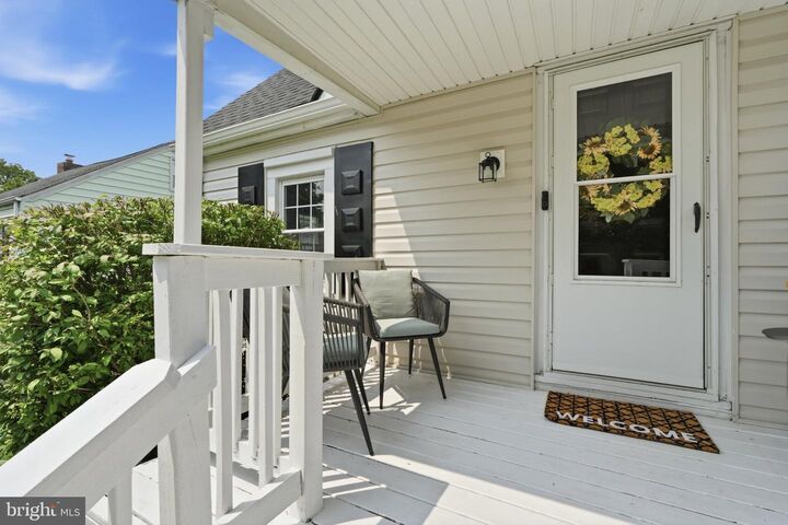 Property Photo:  30 Hill Avenue  PA 19067 